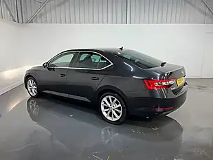 Used 2016 Skoda Superb Se L Executive Black - Interior and Exterior details 4