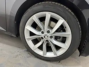 Used 2016 Skoda Superb Se L Executive Black - Interior and Exterior details 7