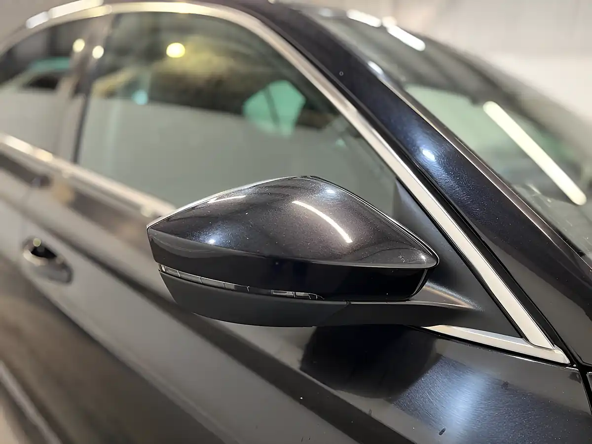 Used 2016 Skoda Superb Se L Executive Black - Interior and Exterior details 9