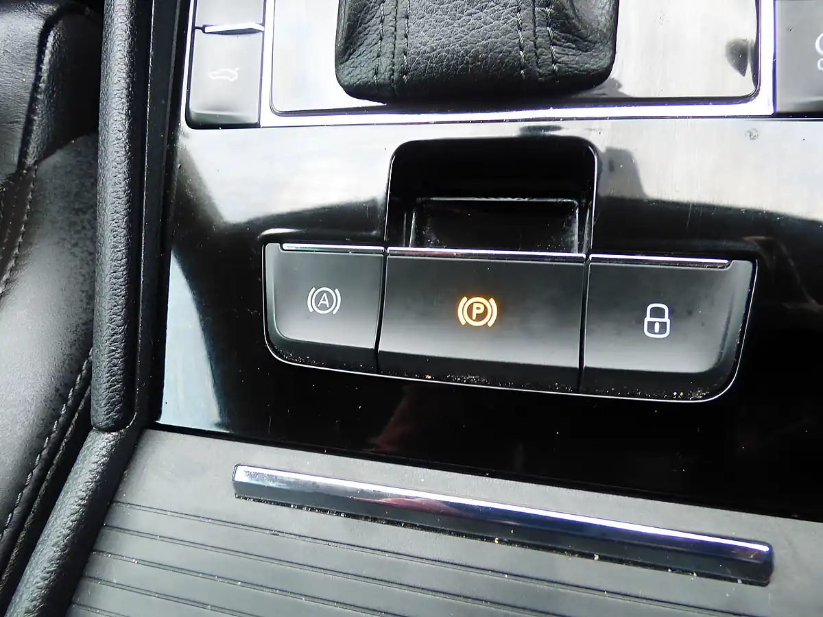 Used 2016 Skoda Superb Se L Executive Brown - Interior and Exterior details 18