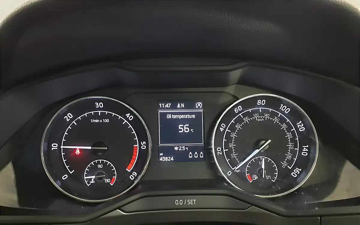 Used 2016 Skoda Superb Se L Executive Brown - Interior and Exterior details 6