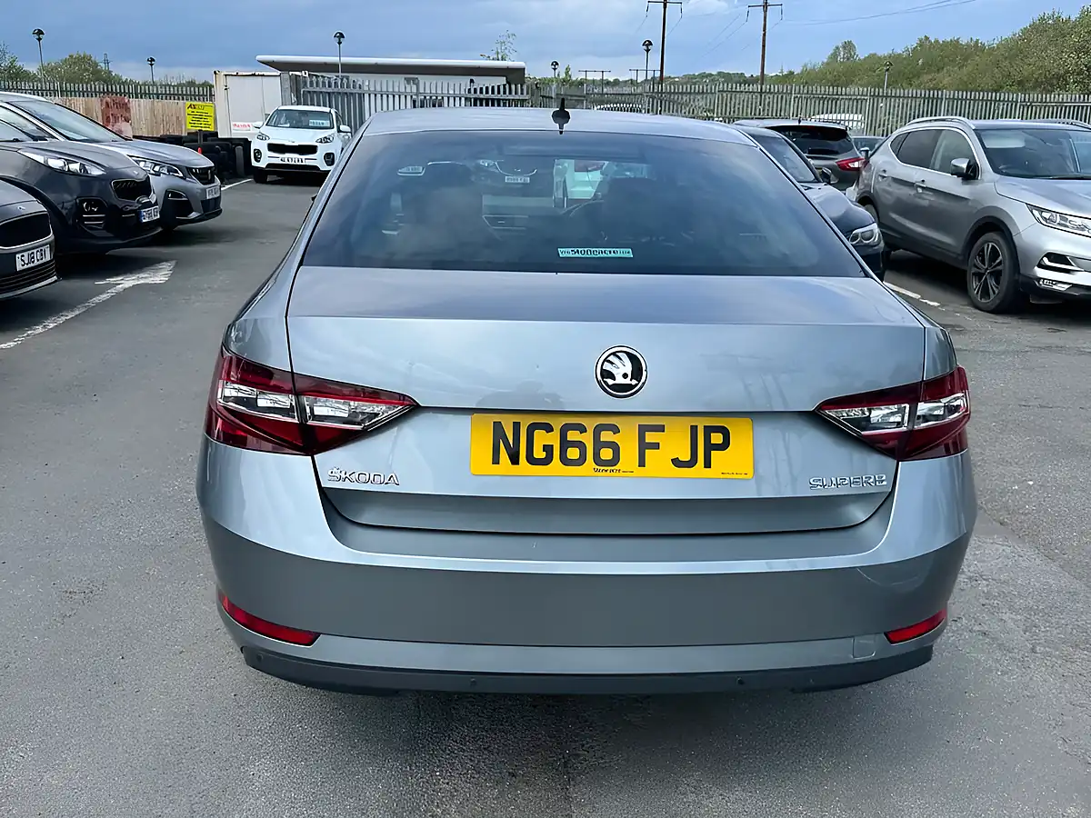 Used 2016 Skoda Superb Se L Executive Edition Grey - Interior and Exterior details 10