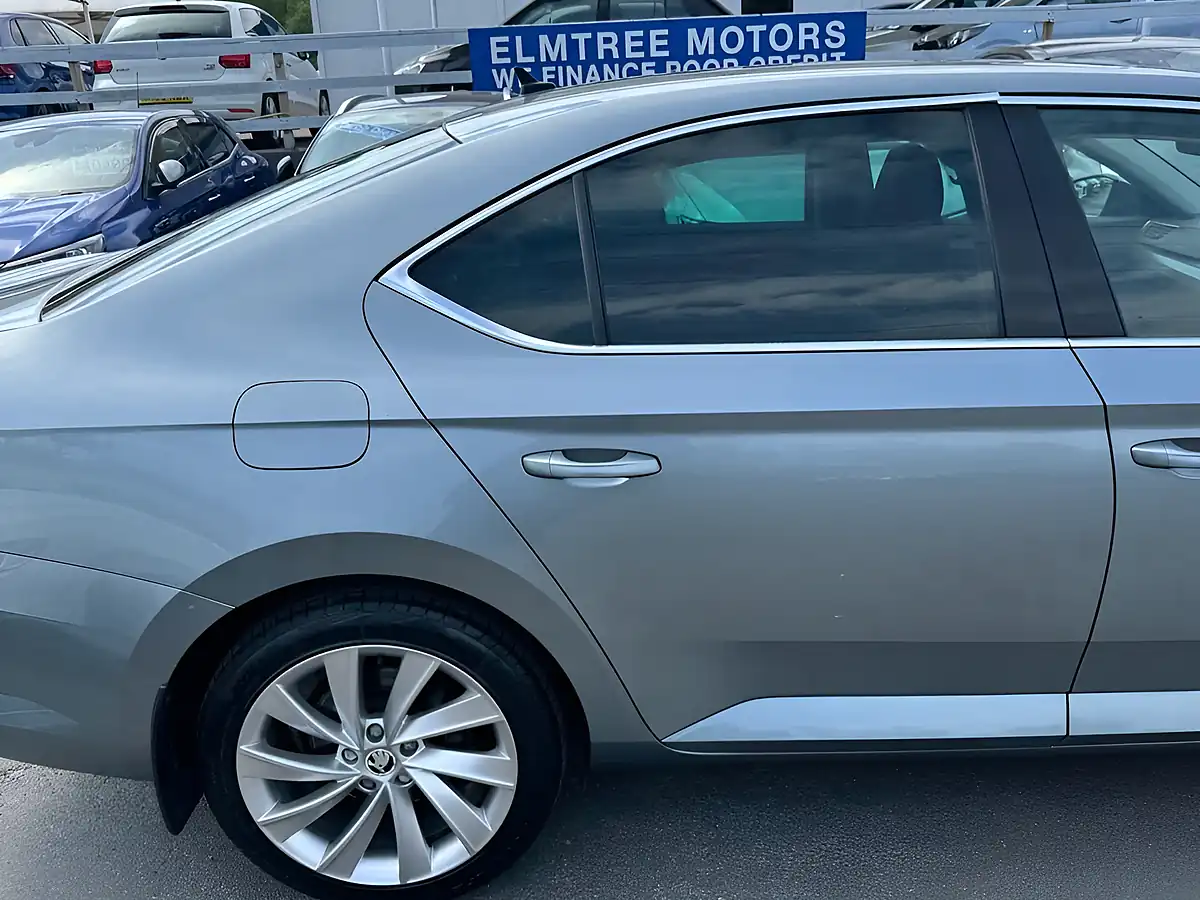 Used 2016 Skoda Superb Se L Executive Edition Grey - Interior and Exterior details 17