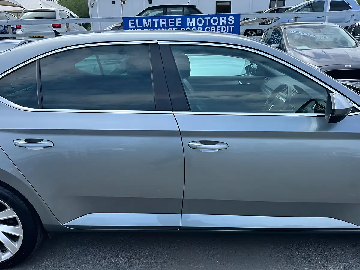 Used 2016 Skoda Superb Se L Executive Edition Grey - Interior and Exterior details 19