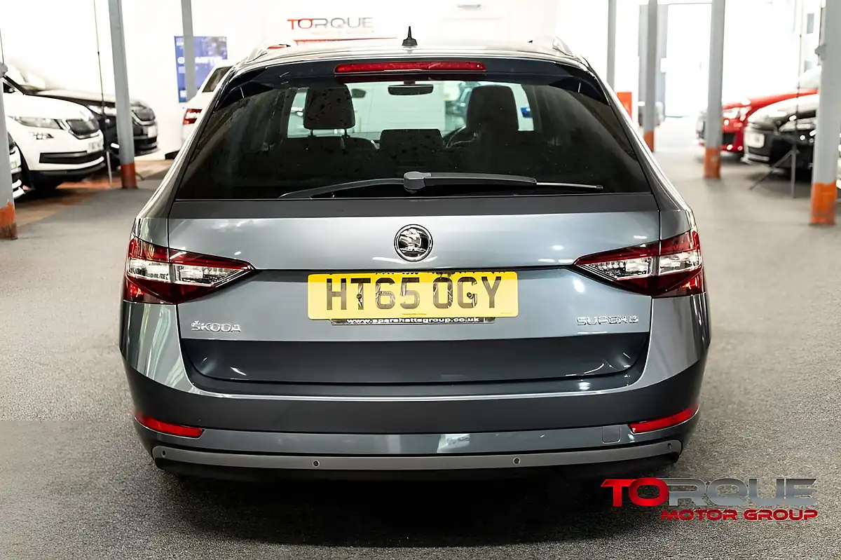 Used 2016 Skoda Superb Se L Executive Grey - Interior and Exterior details 12