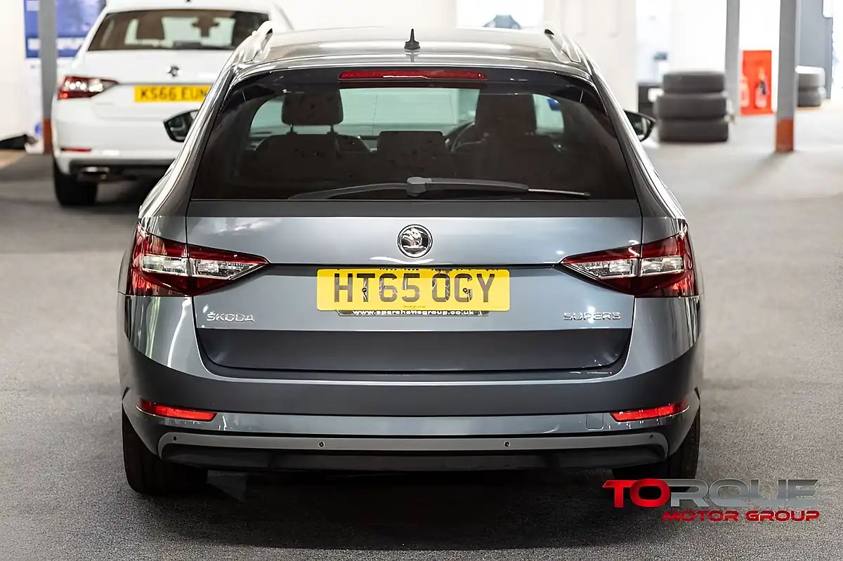 Used 2016 Skoda Superb Se L Executive Grey - Interior and Exterior details 5
