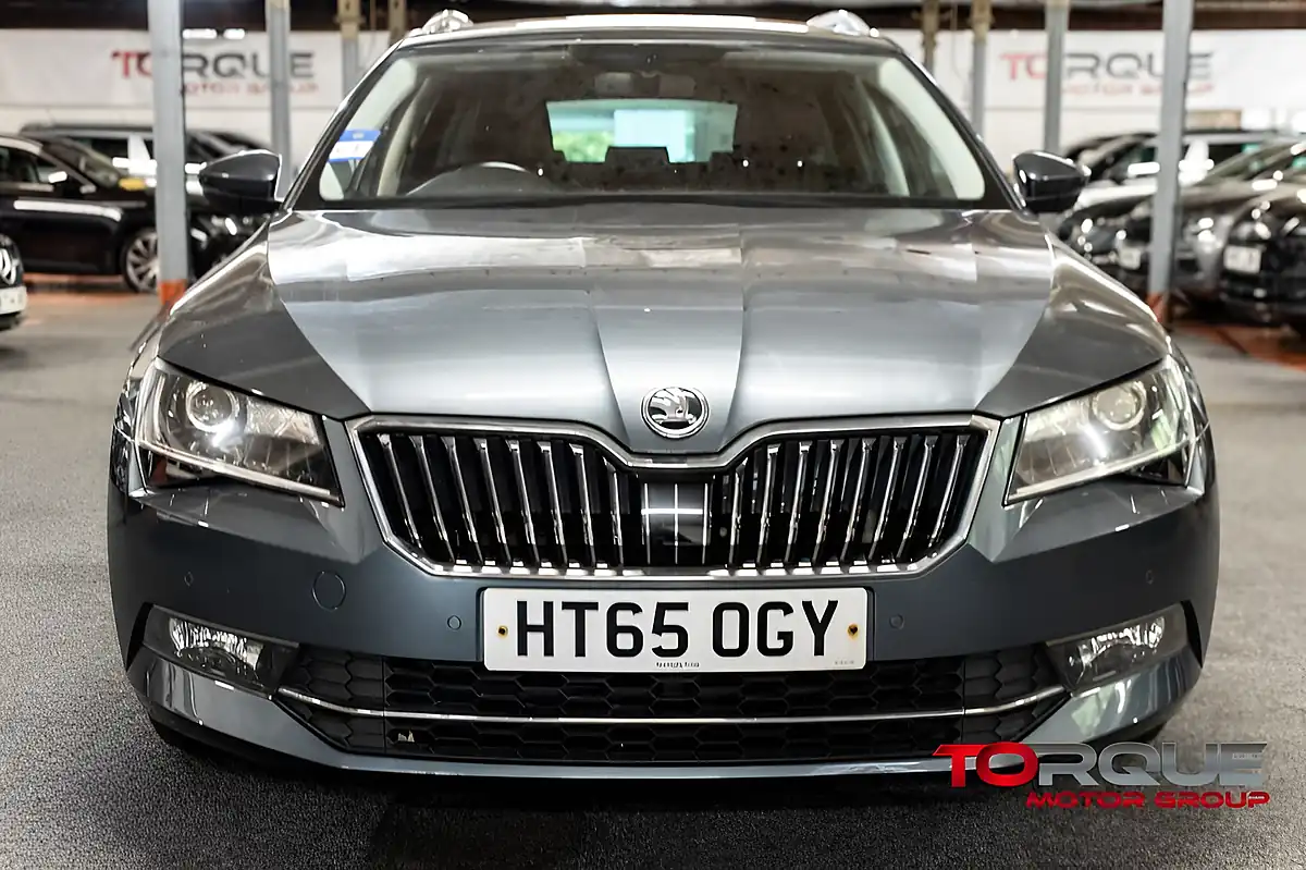 Used 2016 Skoda Superb Se L Executive Grey - Interior and Exterior details 8