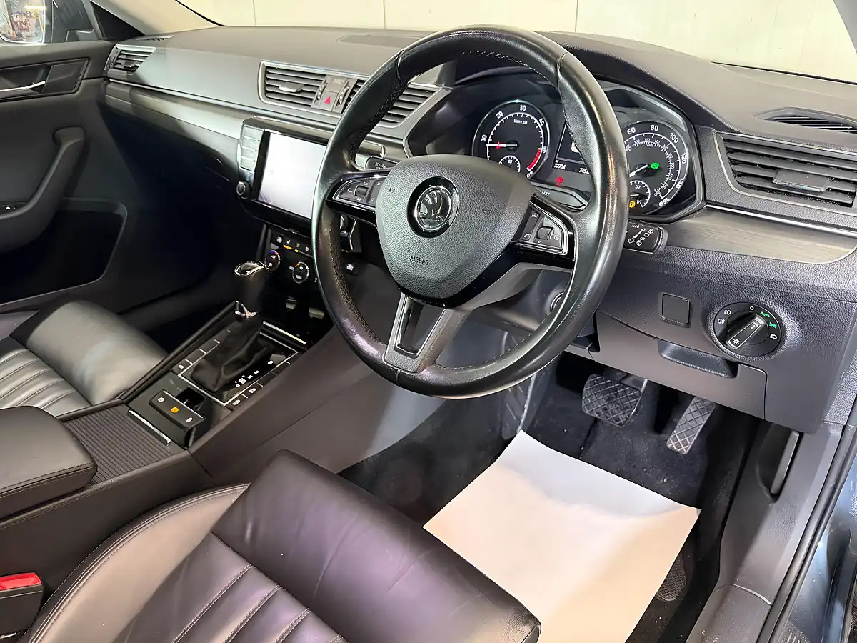Used 2016 Skoda Superb Se L Executive Grey - Interior and Exterior details 11