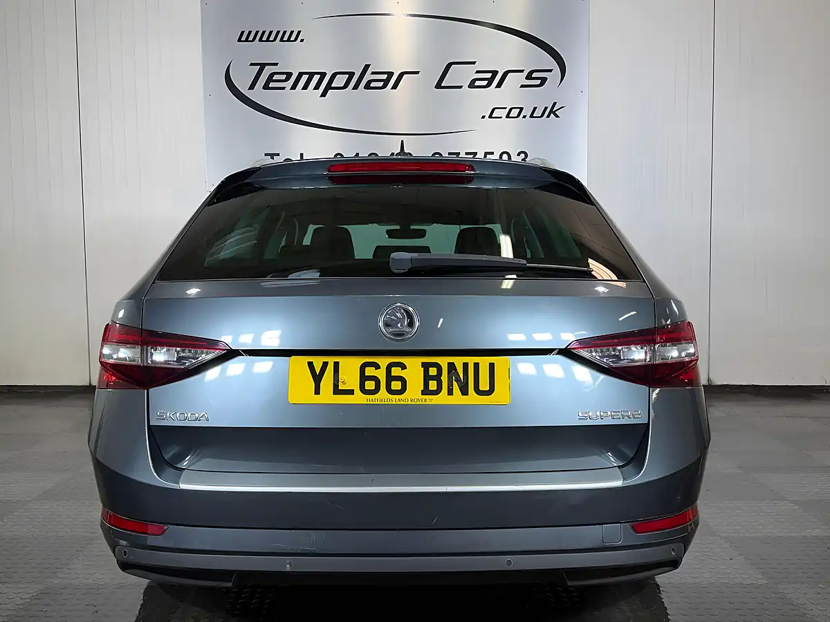Used 2016 Skoda Superb Se L Executive Grey - Interior and Exterior details 7