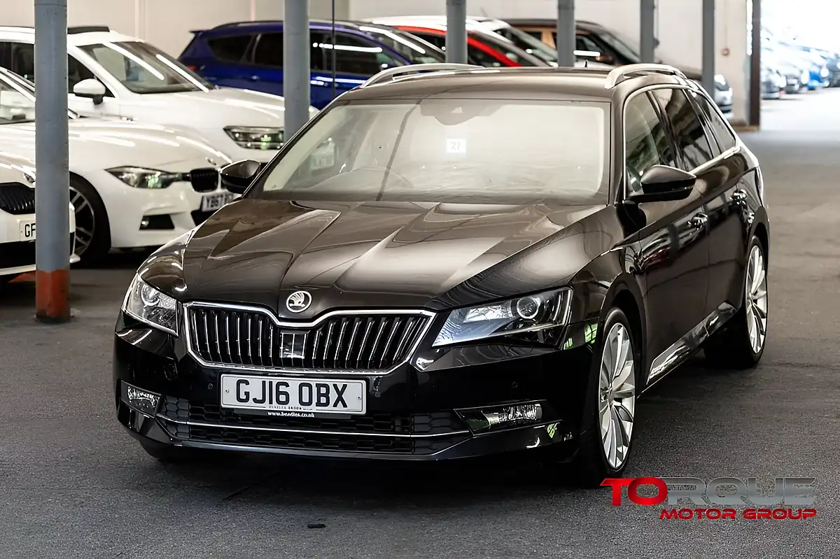 Used 2016 Skoda Superb Se L Executive Magic Black Metallic - Front View