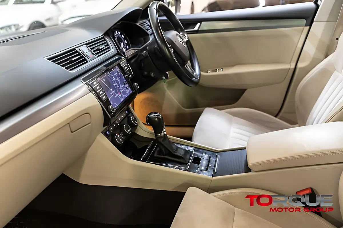 Used 2016 Skoda Superb Se L Executive Magic Black Metallic - Interior and Exterior details 18