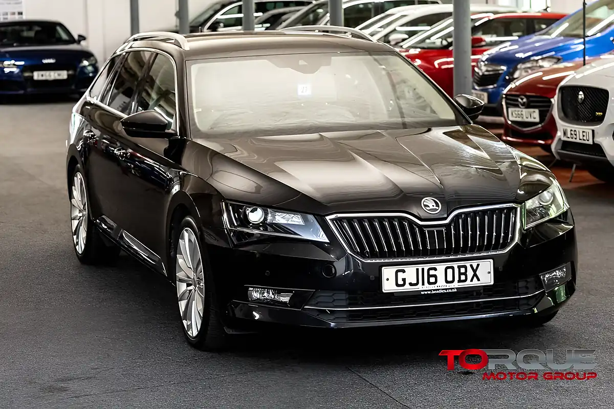 Used 2016 Skoda Superb Se L Executive Magic Black Metallic - Interior and Exterior details 3