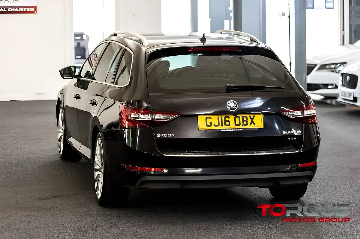 Used 2016 Skoda Superb Se L Executive Magic Black Metallic - Interior and Exterior details 7