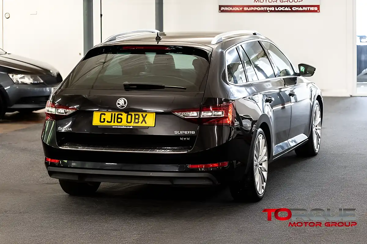 Used 2016 Skoda Superb Se L Executive Magic Black Metallic - Interior and Exterior details 9