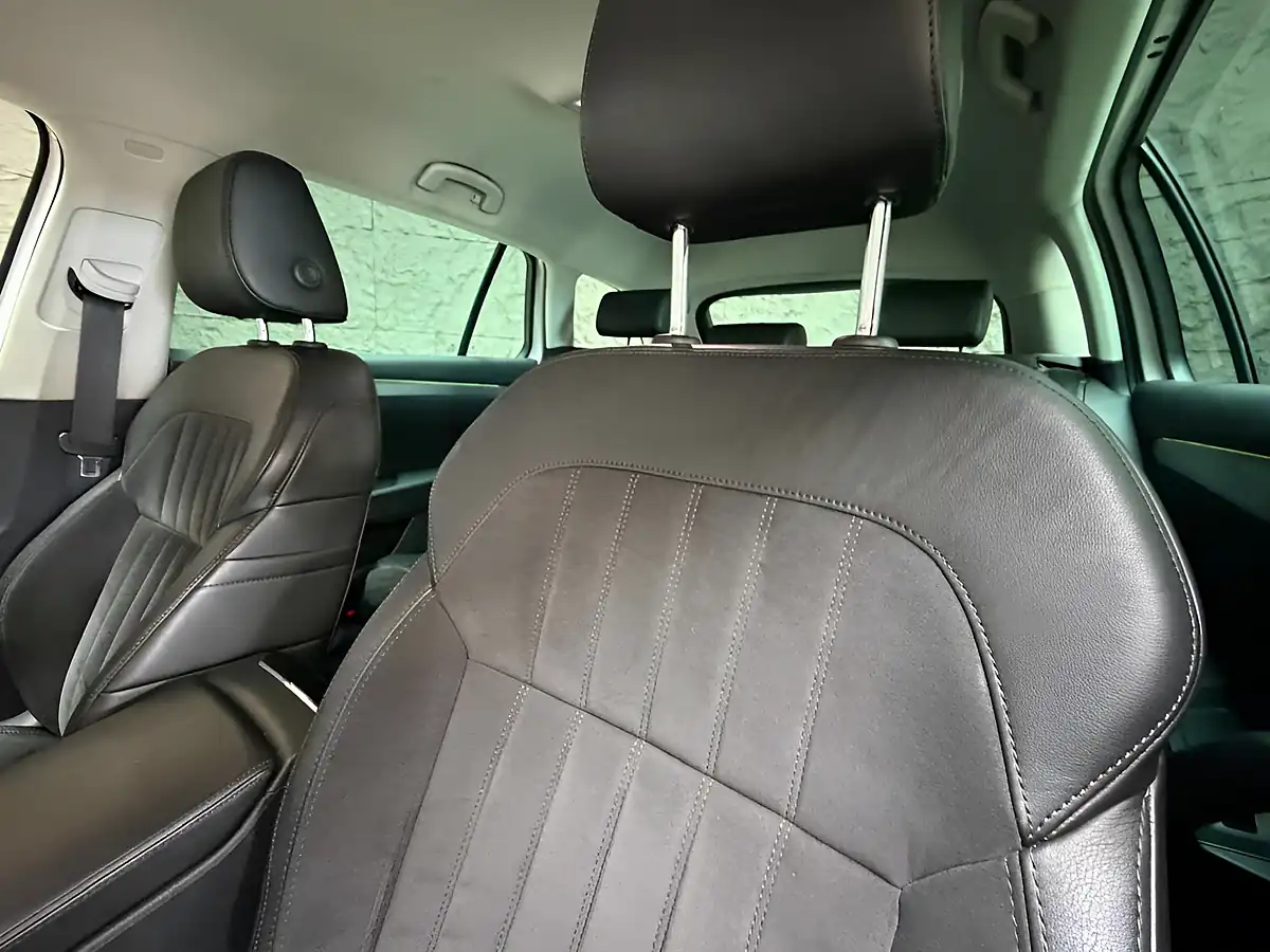 Used 2016 Skoda Superb Se L Executive White - Interior and Exterior details 17
