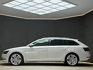 Used 2016 Skoda Superb Se L Executive White - Interior and Exterior details 4