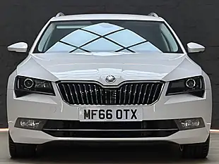 Used 2016 Skoda Superb Se L Executive White - Interior and Exterior details 7