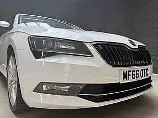 Used 2016 Skoda Superb Se L Executive White - Interior and Exterior details 9