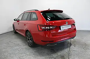 Used 2016 Skoda Superb Sportline Red - Interior and Exterior details 5