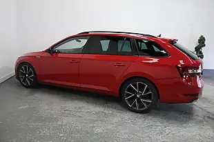 Used 2016 Skoda Superb Sportline Red - Interior and Exterior details 7