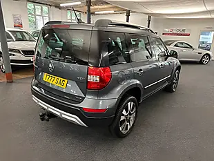 Used 2016 Skoda Yeti Laurin & Klement Outdoor Grey - Interior and Exterior details 13