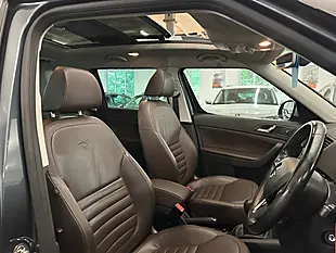 Used 2016 Skoda Yeti Laurin & Klement Outdoor Grey - Interior and Exterior details 15