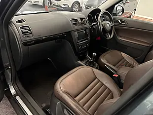 Used 2016 Skoda Yeti Laurin & Klement Outdoor Grey - Interior and Exterior details 6