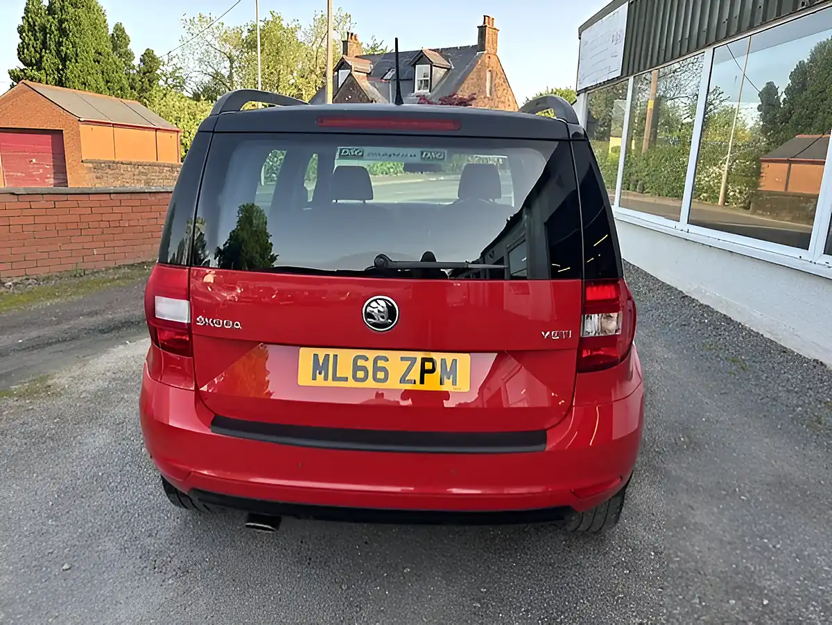 Used 2016 Skoda Yeti Monte Carlo Red/Black - Interior and Exterior details 7