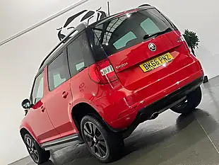 Used 2016 Skoda Yeti Monte Carlo Red - Interior and Exterior details 10