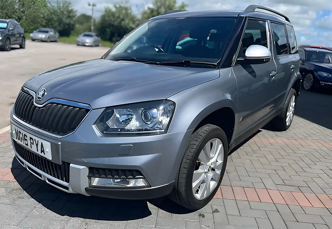 Used 2016 Skoda Yeti Outdoor Se L Business Grey Metallic - Interior and Exterior details 10