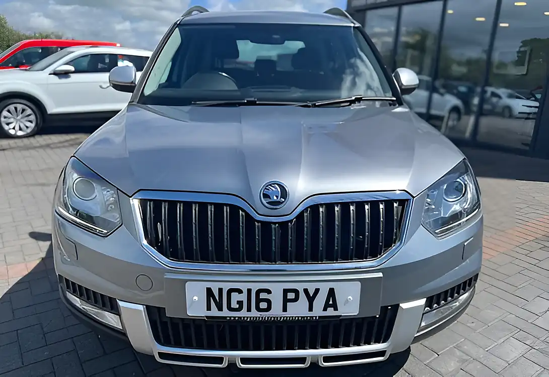 Used 2016 Skoda Yeti Outdoor Se L Business Grey Metallic - Interior and Exterior details 3
