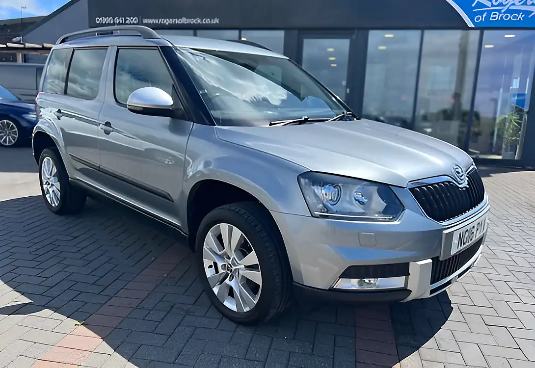 Used 2016 Skoda Yeti Outdoor Se L Business Grey Metallic - Interior and Exterior details 4