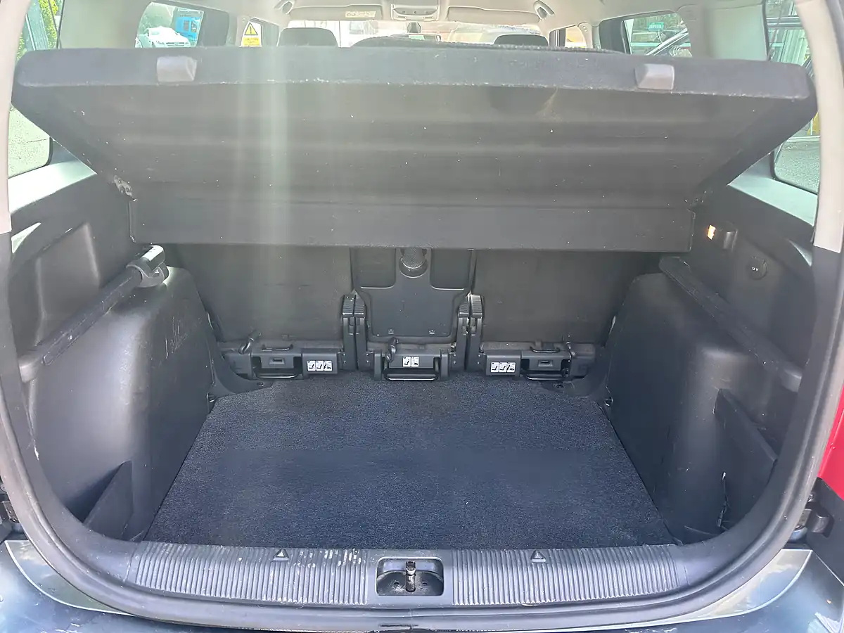 Used 2016 Skoda Yeti Outdoor Se L Grey - Interior and Exterior details 11