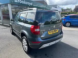 Used 2016 Skoda Yeti Outdoor Se L Grey - Interior and Exterior details 5
