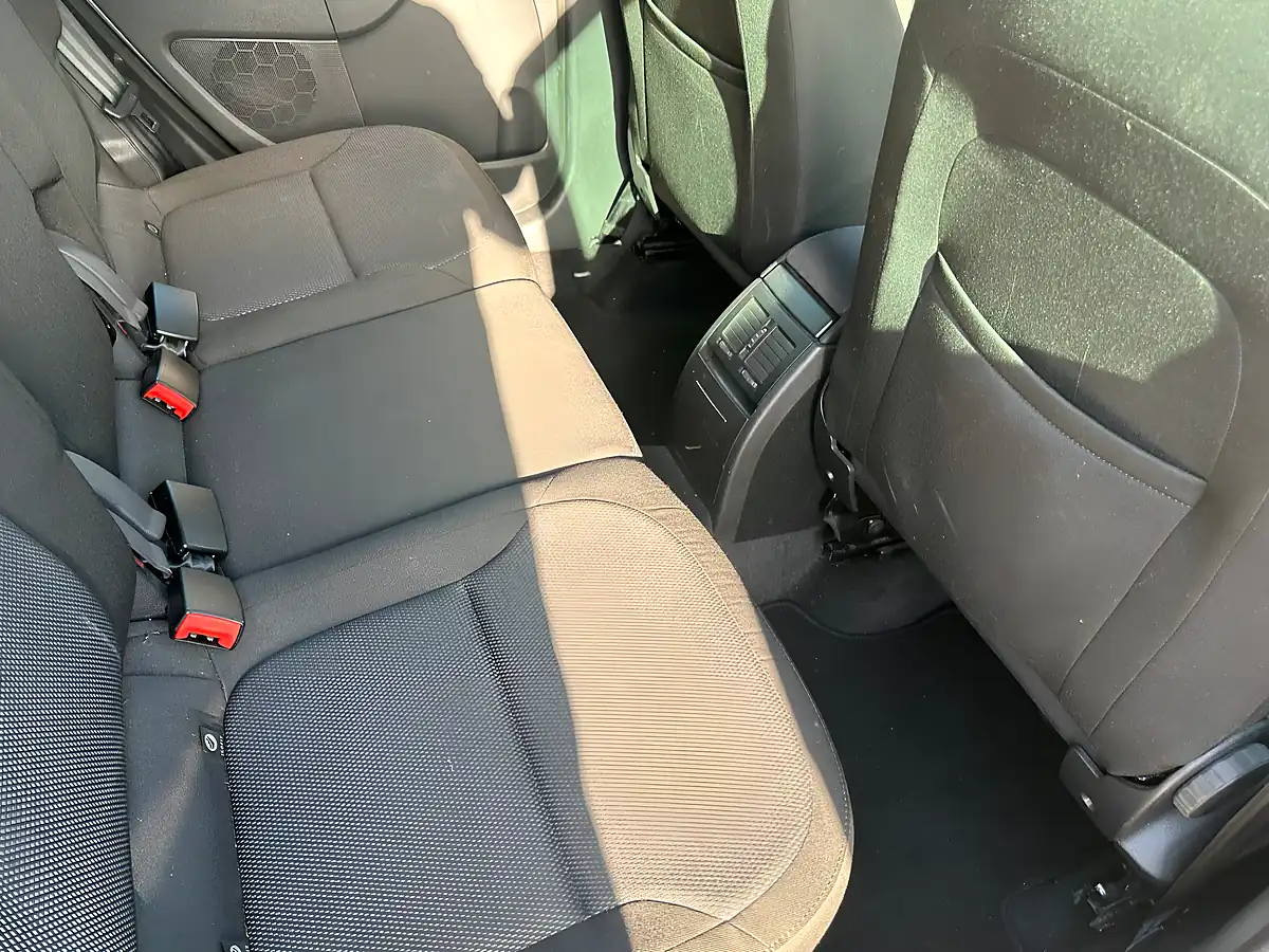 Used 2016 Skoda Yeti Outdoor Se Silver - Interior and Exterior details 13