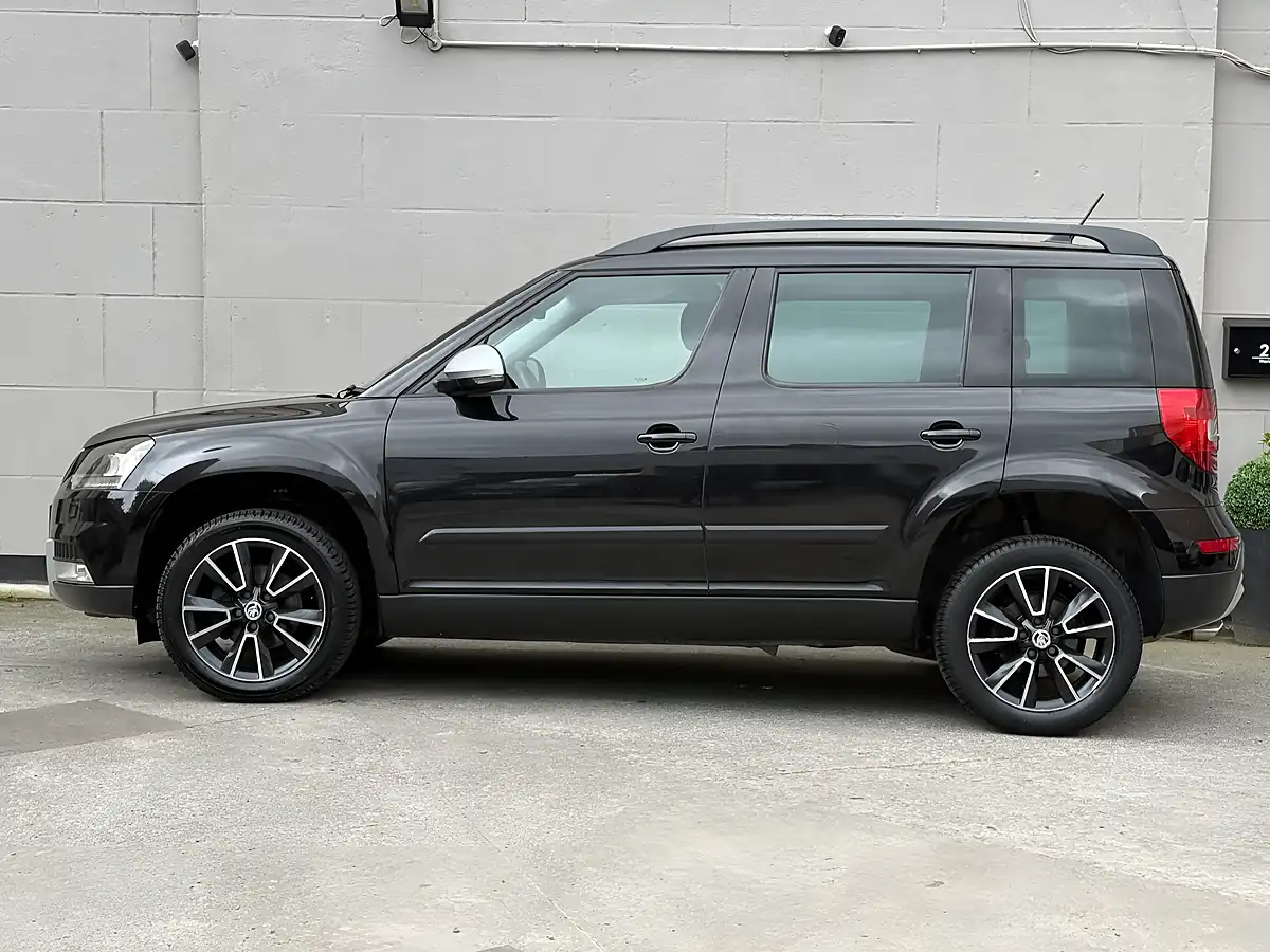 Used 2016 Skoda Yeti Se Business Black - Interior and Exterior details 6
