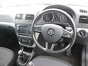 Used 2016 Skoda Yeti Se Business White - Interior and Exterior details 7