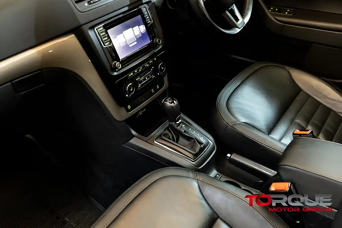 Used 2016 Skoda Yeti Se L Grey - Interior and Exterior details 10