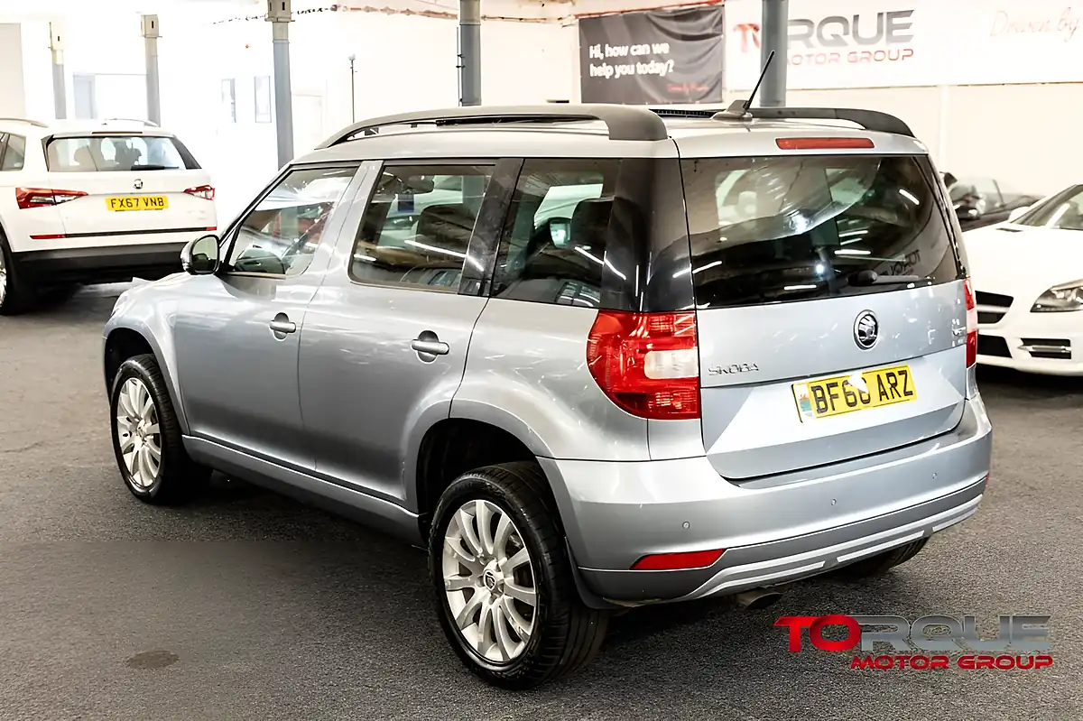 Used 2016 Skoda Yeti Se L Grey - Interior and Exterior details 12