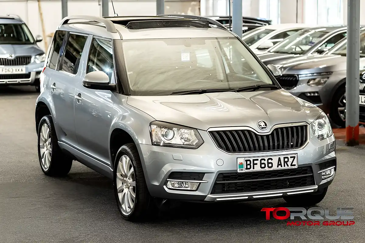 Used 2016 Skoda Yeti Se L Grey - Interior and Exterior details 3