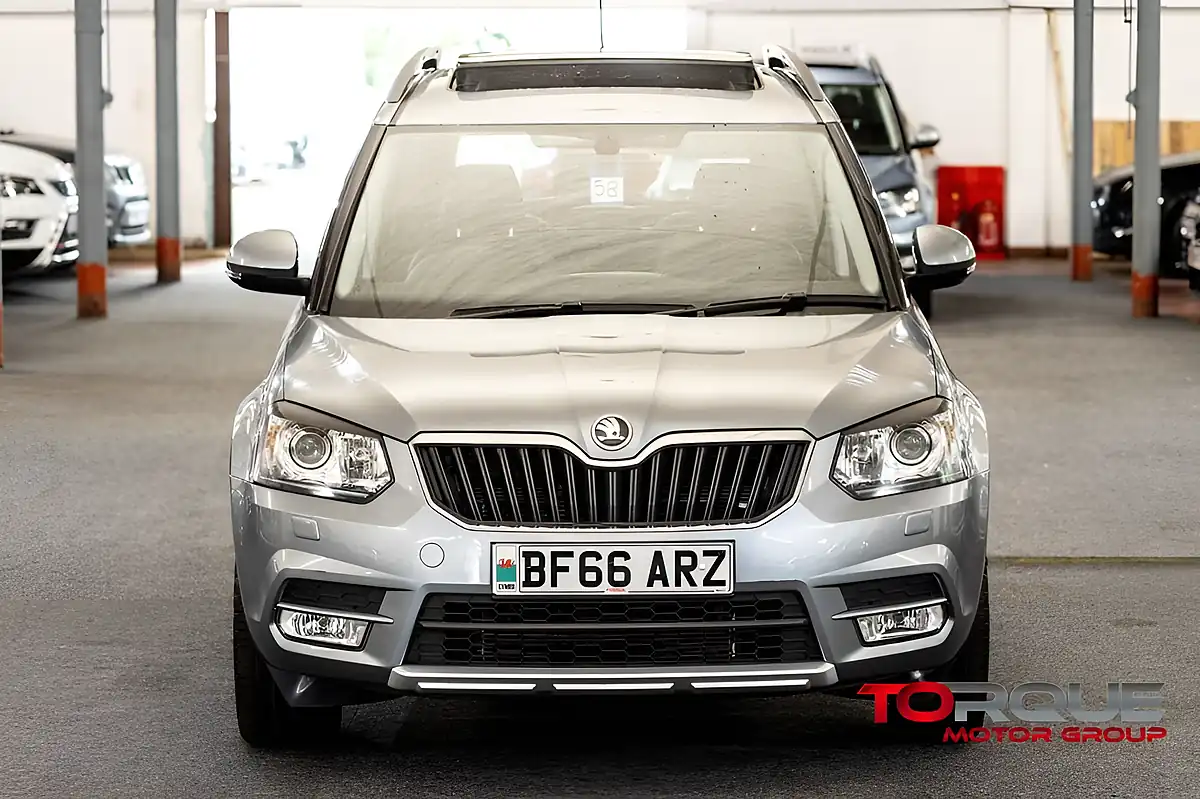 Used 2016 Skoda Yeti Se L Grey - Interior and Exterior details 4