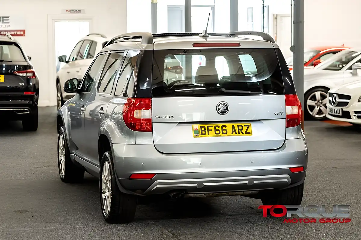 Used 2016 Skoda Yeti Se L Grey - Interior and Exterior details 5