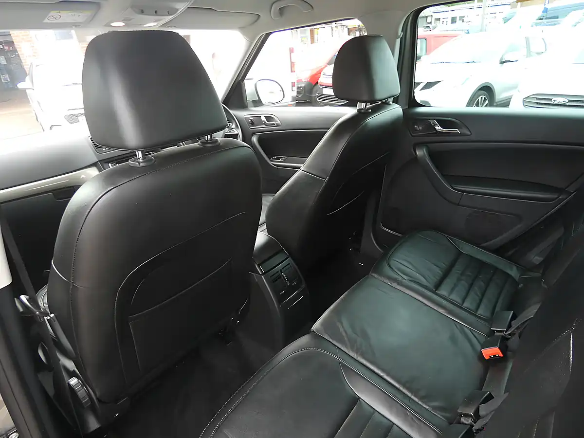 Used 2016 Skoda Yeti Se L Outdoor Beige - Interior and Exterior details 18