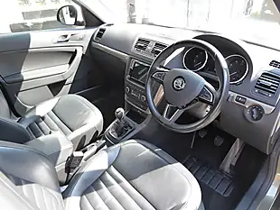 Used 2016 Skoda Yeti Se L Outdoor Green - Interior and Exterior details 10
