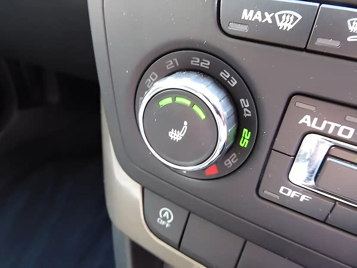 Used 2016 Skoda Yeti Se L Outdoor Green - Interior and Exterior details 16