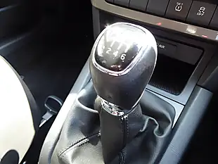 Used 2016 Skoda Yeti Se L Outdoor Green - Interior and Exterior details 17