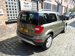 Used 2016 Skoda Yeti Se L Outdoor Green - Interior and Exterior details 6