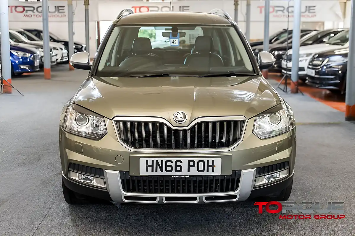Used 2016 Skoda Yeti Se L Outdoor Green - Interior and Exterior details 10