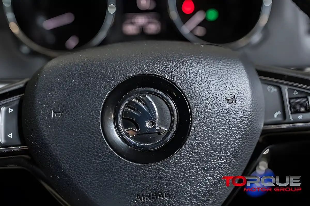 Used 2016 Skoda Yeti Se L Outdoor Green - Interior and Exterior details 15
