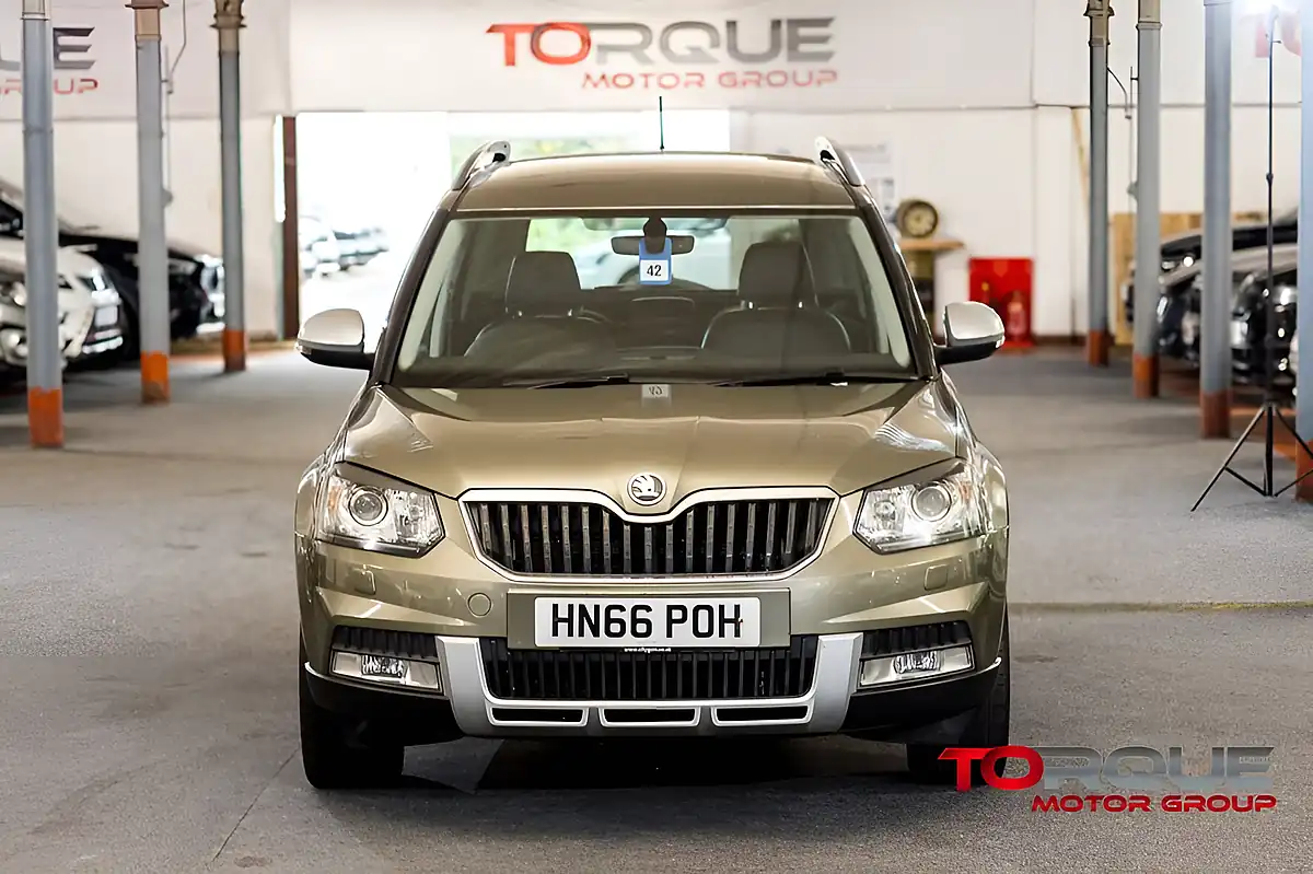 Used 2016 Skoda Yeti Se L Outdoor Green - Interior and Exterior details 2